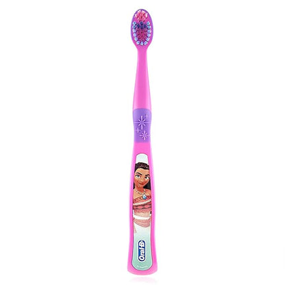 Oral-B New Princess Toothbrush for Little Girls, Children 3+, Extra Soft, Characters Vary - Pack of 6 (Characters Vary)
