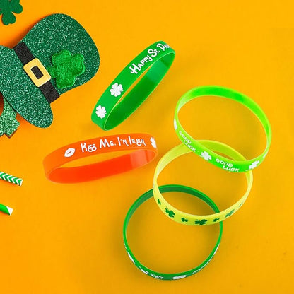 30pcs St. Patrick's Day Rubber Bracelets Silicone Wristbands for St. Patrick's Day Party Favors Supplies Shamrock Rubber Bracelets for kids&teens Gifts Holiday Party Favor Accessories Sets