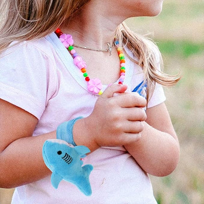 LUOZZY 6 Pcs Plush Slap Bracelets Shark Stuffed Animal Slap Band Bracelets for Kids Birthday Party Favors Gifts (Blue Pink Gray)