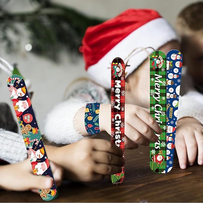 100Pcs Christmas Slap Bracelets, Christmas Party Favors Fidget Toys, Xmas Snap Wristbands for Kids Christmas Gifts, Goodies Stocking Stuffers, Classroom Prizes
