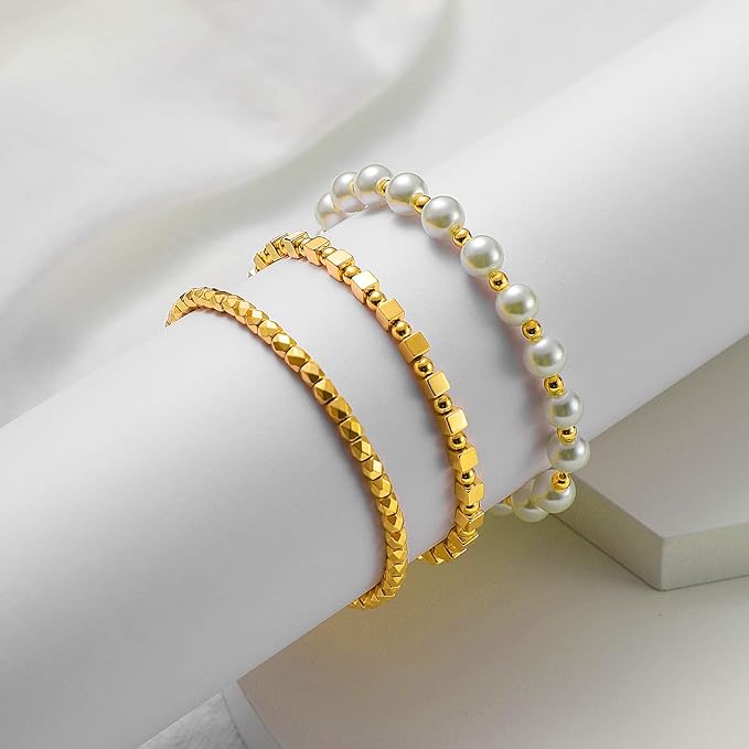 Yaomiao 3000 Pieces Spacer Beads Set Friendship Bracelet Kit Bracelet Beads Assorted Round Cube Column Gold Sliver Beads for Bracelet Jewelry Making(Gold, Sliver, Black)