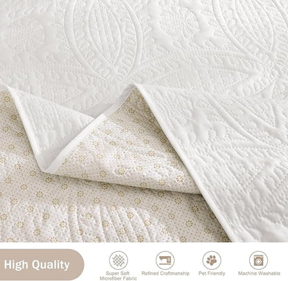 Quilted Sofa Slipcovers with Pockets, Anti-Slip Medallion Designed Couch Covers for 3 Cushion Sofa, Couch Cover for Dogs Cats Water-Repellent Machine Washable (Large Sofa 68", White)