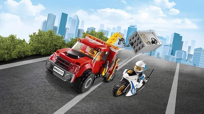 LEGO City Police Tow Truck Trouble 60137 Building Toy (144 Pieces)