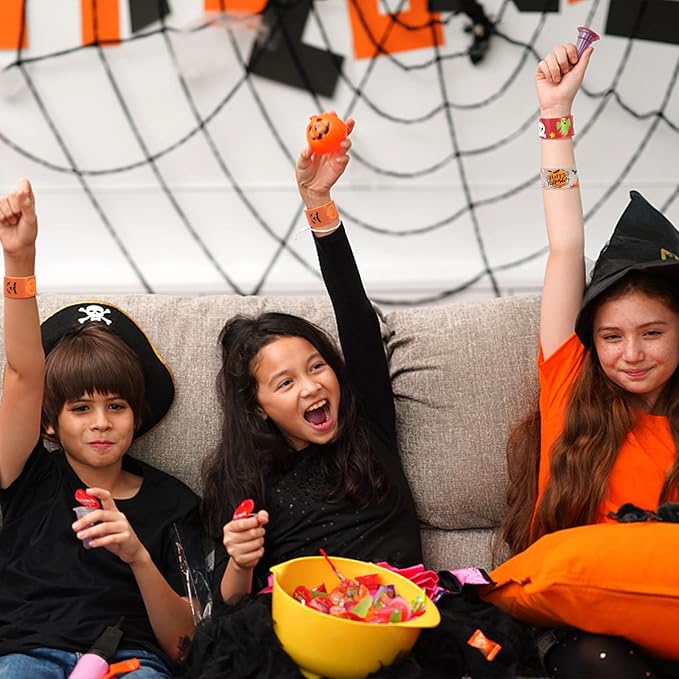 LovesTown Halloween Slap Bracelets, 48PCS Kids Slap Wristbands Snap Bracelets Ghost Jack o Lantern Bat Spider for Halloween Party Goodie Bag Fillers