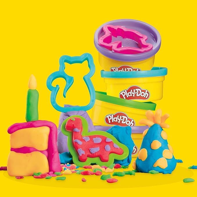 Play-Doh Party Favor Pack, Bulk 24 Pack of Modeling Compound with Cutters, Non-Candy Treat Bag Fillers, Giveaways & Prize Toys for Kids 3 Years & Up (Amazon Exclusive)