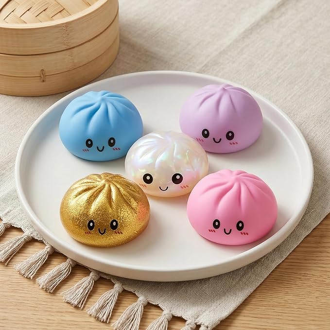 Flashing Dumplings,Soft and Cute Flashing Dumpling Toy,Dumpling Stress-Relieving Ball,Elastic Tabletop Toy,Soft and Squeezable Stress-Relieving Dough (Gold)
