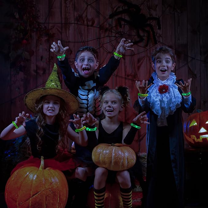 Capoda 48 Pcs Halloween Luminous Silicone Wristbands, Pumpkin Patterns Rubber Bracelets Glow in the Dark, for Kid over 6 Years Halloween Trick or Treat Party Favors Goodie Bag Stuffers Supplies