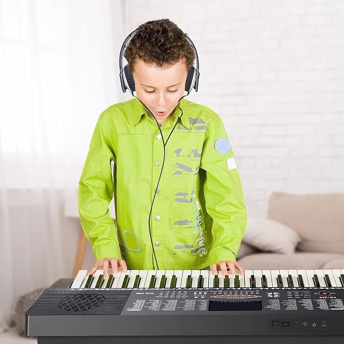 Saturnpower 61-Key Portable Electronic Keyboard Piano with Built In Speakers, Headphones, Microphone, Dual Power Supply, Piano Stand, Music Sheet Stand and Stool for Beginner (Kid & Adult) Black