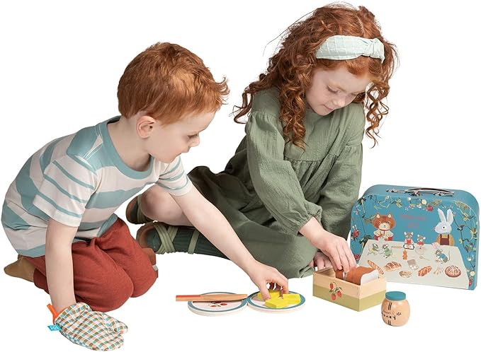 Manhattan Toy Forest Tales 17-Piece Pretend Bread Baking and Serving Set for Two with Carrying Case