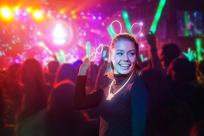 Play22 100pk Ultra Bright Glow Sticks Bulk Party Favors - 8" Premium Glow in the Dark Party Supplies, Neon, Easter, Halloween Party Decorations Glow Necklaces and Bracelets for Kids or Adults