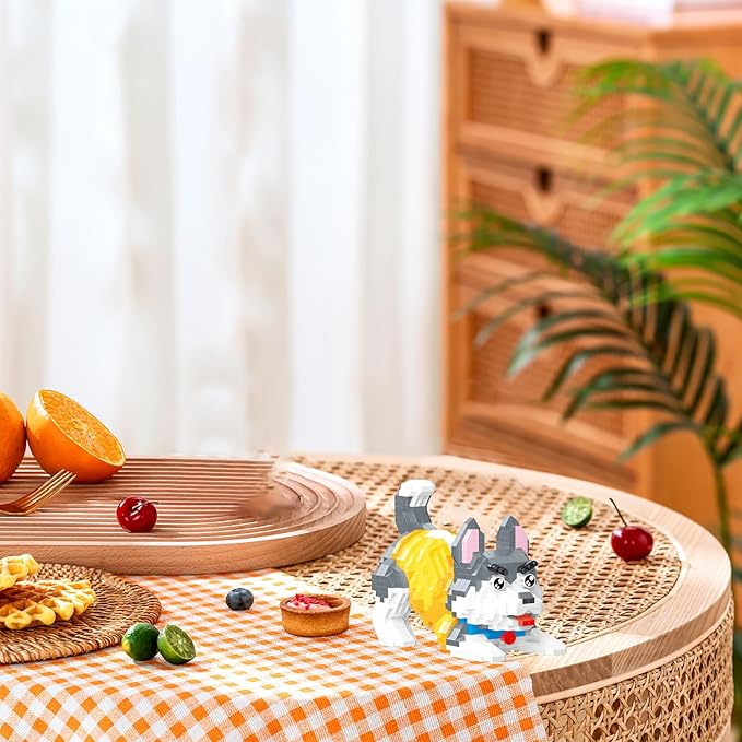 Cute Animal Building Blocks, Pet Micro Mini Building Blocks for Adults and Kids Age 6+ Gift Toy 952 Pcs (Yellow Husky)