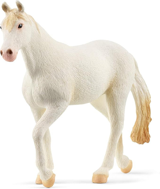 Schleich Farm World Camarillo Mare Horse Figurine - Realistic and Durable Farm Animal Toy Figure with Authentic Details, Fun and Imaginative Play for Boys and Girls, Gift for Kids Ages 3+