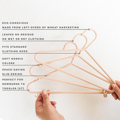 3 Sprouts Wheat Straw Plastic Hangers - 30-Pack Eco-Conscious Toddler Hangers for Child & Baby Clothes, Coats - Kid Closet Hangers Ideal for Small Girls, Boys, Children & Kids - Speckled Pink
