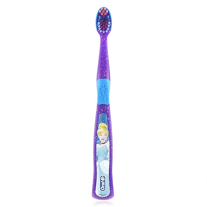 Oral-B New Princess Toothbrush for Little Girls, Children 3+, Extra Soft, Characters Vary - Pack of 6 (Characters Vary)