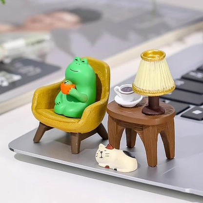 Set of 6 Miniature Frog Trinkets Desk Decorations - Tiny Frog Figurines for Cute Office Desk Decor, Funny Gifts for Frog Lovers, Perfect for Fairy Garden Decor