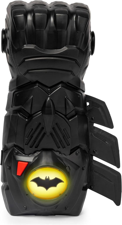 Batman, Interactive Gauntlet with Over 15 Phrases and Sounds, Halloween Costume for Kids Toys for Boys Aged 4 and Up
