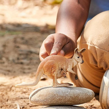 Schleich Wild Life Kangaroo Animal Figurine - Detailed Wild Animal Kangaroo Toy Figure, Durable for Education and Fun Play, Perfect for Boys and Girls, Gift for Kids Ages 3+