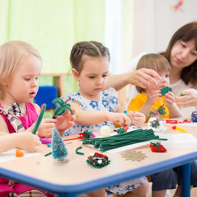 Caydo 200 Pieces Christmas Dark Green Pipe Cleaners Craft Flexible Chenille Stems for Kids Art Craft Projects and Decoration, 12 Inch x 6 mm