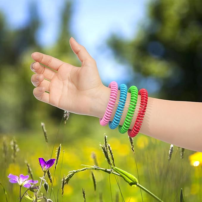BuggyBands 25 Pack Mosquito Bracelets for Adults & Kids - Natural DEET-Free Bands, Individually Wrapped