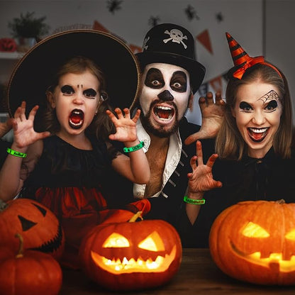 Capoda 200 Pcs Halloween Luminous Silicone Wristbands, Pumpkin Patterns Rubber Bracelets Glow in the Dark, for Kid over 6 Years Halloween Trick or Treat Party Favors Goodie Bag Stuffers Supplies