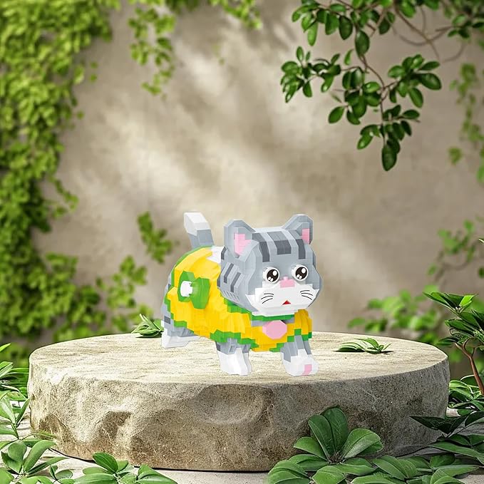 Cute Animal Building Blocks, Pet Micro Mini Building Blocks for Adults and Kids Age 6+ Gift Toy 835 Pcs (Yellow Cat)