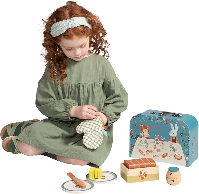 Manhattan Toy Forest Tales 17-Piece Pretend Bread Baking and Serving Set for Two with Carrying Case