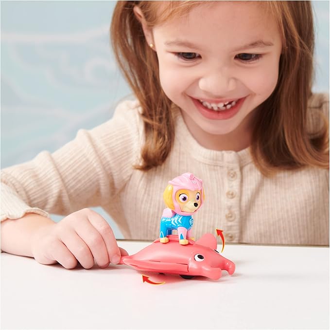 PAW Patrol, Aqua Pups Skye and Manta Ray Action Figures Set, Kids Toys for Ages 3 and up