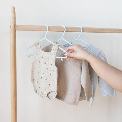 3 Sprouts Wheat Straw Plastic Hangers - 30-Pack Eco-Conscious Toddler Hangers for Child & Baby Clothes, Coats - Kid Closet Hangers Ideal for Small Girls, Boys, Children & Kids - Speckled Blue