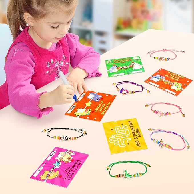 Valentines Day Cards Gifts for Kids 24 Friendship Bracelets Dinosaur Unicorn Bracelets Adjustable Play Jewelry Little Girls Classroom School Exchange Prizes For Boys Students Toddlers Party Faovr Bags