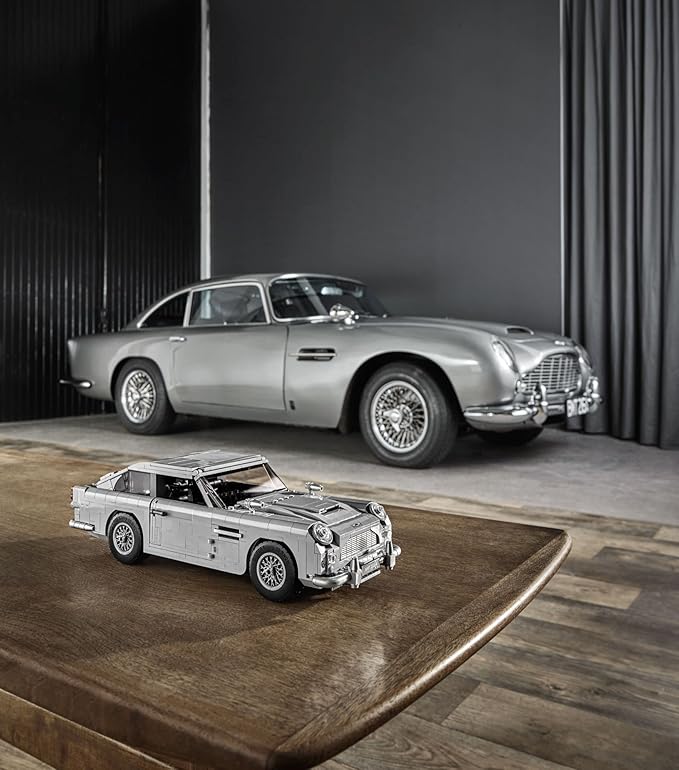 LEGO Creator Expert James Bond Aston Martin DB5 10262 Building Kit (1295 Pieces)