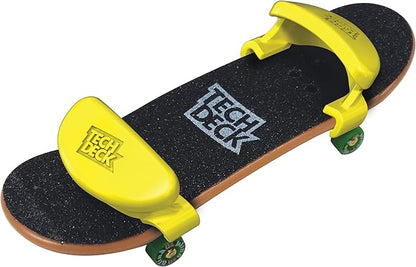 TECH DECK Starter Kit, Customizable Ramp Set with Exclusive Pro Fingerboard and Trainer Clips, Kids Toys for Boys and Girls Ages 6 and up