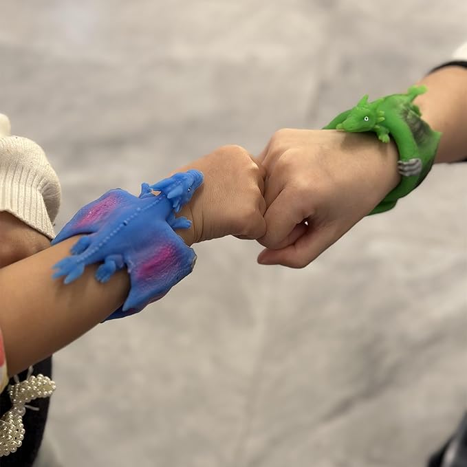 RAYCHY 3PCS Dinosaur Slap Bracelets for Kids Party Favors, Dinosaur Theme Goodie Bag Stuffers for Boys&Girls Birthday Party Gifts for Kids Carnival Prizes (Green)…