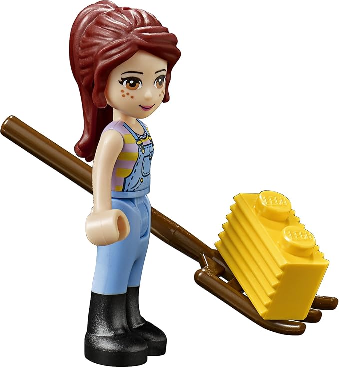 LEGO Juniors Mia's Farm Suitcase 10746