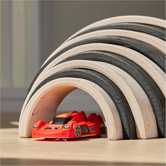 Air Hogs, Zero Gravity Sprint RC Car Wall Climber, Red USB Micro B Rechargeable Indoor Wall Racer, Over 4-Inches, Kids Toys for Kids Ages 4 and up