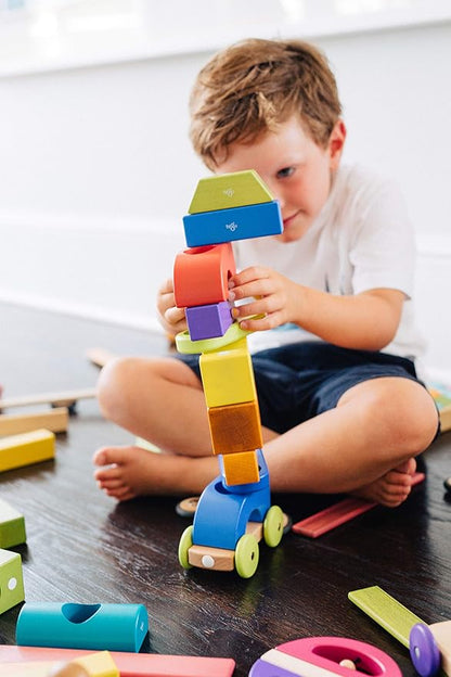 6 Piece Tegu Travel Pal Magnetic Wooden Block Set, Tugboat