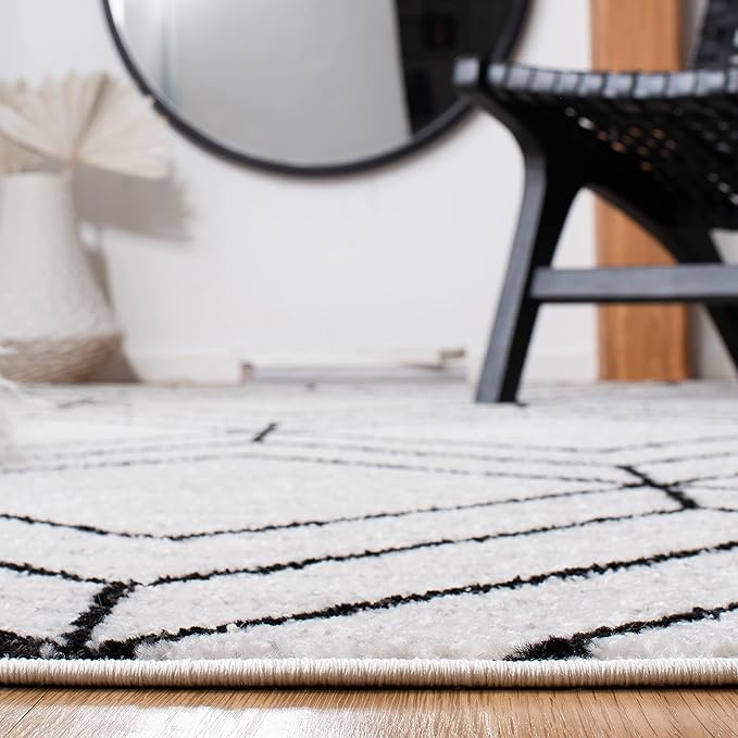 SAFAVIEH Adirondack Collection Runner Rug - 2'6" x 8', Ivory & Black, Modern Geometric Design, Non-Shedding & Easy Care, Ideal for High Traffic Areas in Living Room, Bedroom (ADR241A)