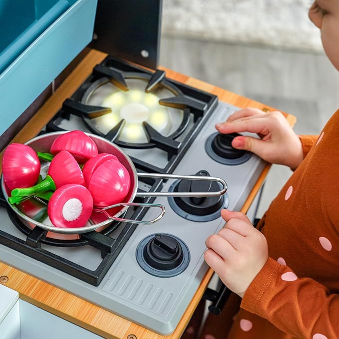 KidKraft Wooden Farm to Table Play Kitchen with EZ Kraft Assembly™, Lights & Sounds, Ice Maker and 17 Accessories