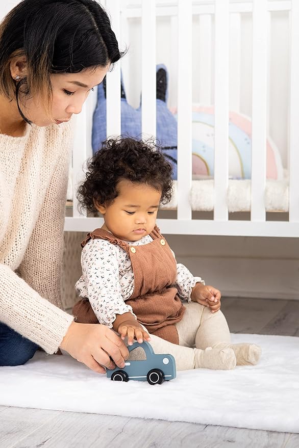 Pearhead Wooden Toy Car, Push and Pull Montessori Baby and Toddler Toy, Gender-Neutral Push Toy, Baby Girl or Baby Boy Nursery Accessory