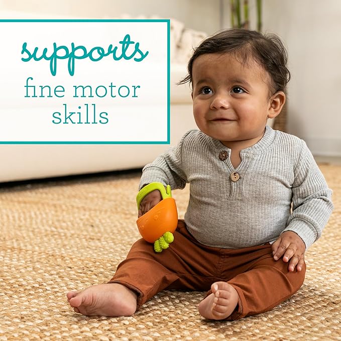 Infantino Handy Dandy Teething Mitt – Soft Silicone Teether for Babies, Develops Grasping Skills, Easy to Clean, Orange Carrot