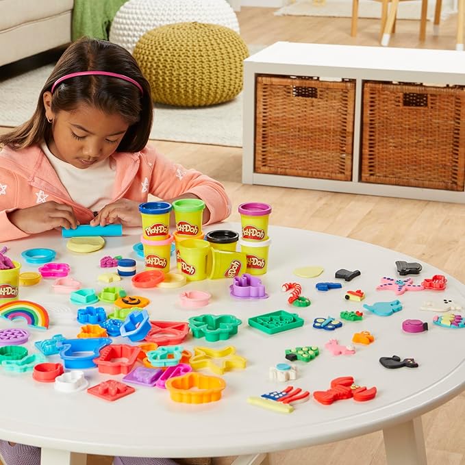 Play-Doh Holiday Set of Tools, 43 Accessories & 10 Colors, Kids Arts & Crafts, Preschool Toys for Girls & Boys, for Kids, Ages 3+ (Amazon Exclusive)