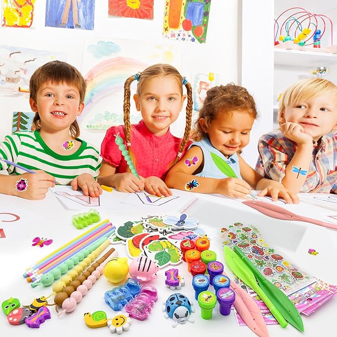 96 Pcs Insect Party Favors，Bug Bee Party Goodie Bags Fillers Bulk，Spring Insects Bug Game Pinata Gift Class Prizes Erasers Pens Pencils Stickers Stamps for School Birthday Spring Summer Party