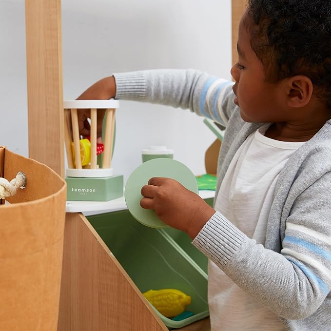 Teamson Kids Play Kitchen Accessories Little Chef 13 Piece Wooden Smoothie Blender Set with Cutting Fruit, Ingredients and to-Go Cup with Straw