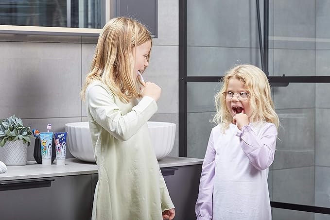 Jordan* Step 3 Kids Toothbrush, 6-9 Years, Soft Bristles, BPA Free - 4 Pack - Blue & Green