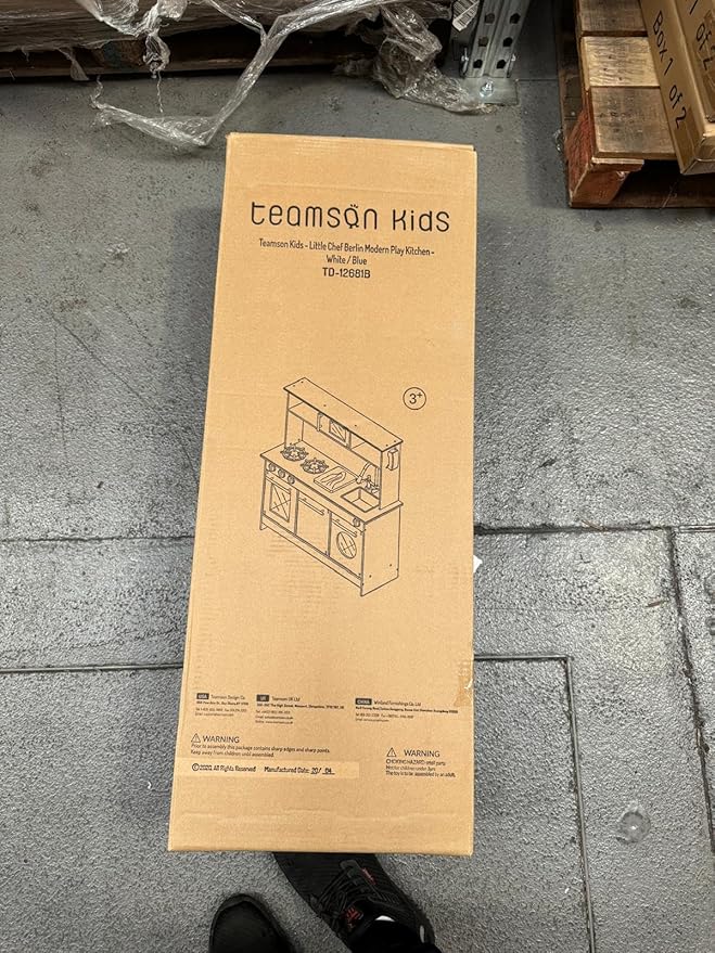 Teamson Kids Little Chef Berlin Kids Play Kitchen with 6 Kitchen Accessories, Wooden Play Kitchen Set for Toddlers with Subway Tile Backsplash, Gold Hardware, & Storage Shelves, Blue/White