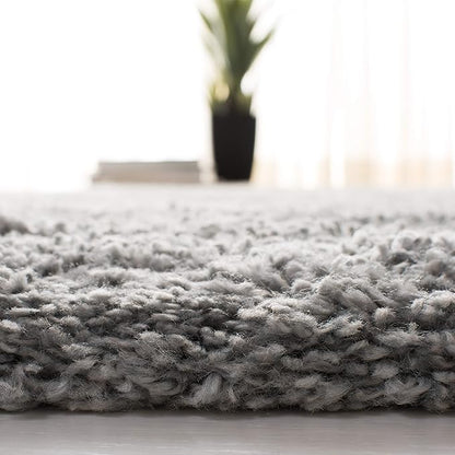 SAFAVIEH Royal Shag Collection Runner Rug - 2'2" x 8', Silver, Non-Shedding & Easy Care, 2-inch Thick Ideal for High Traffic Areas in Living Room, Bedroom (RYG115G)