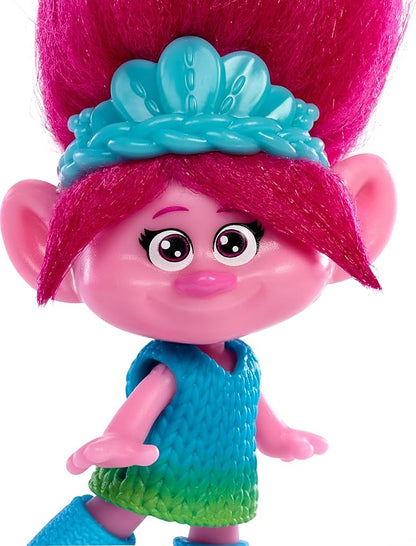 Mattel DreamWorks Trolls Band Together Toys, Best of Friends Pack with 5 Small Dolls & 2 Character Figures, Includes Queen Poppy Doll