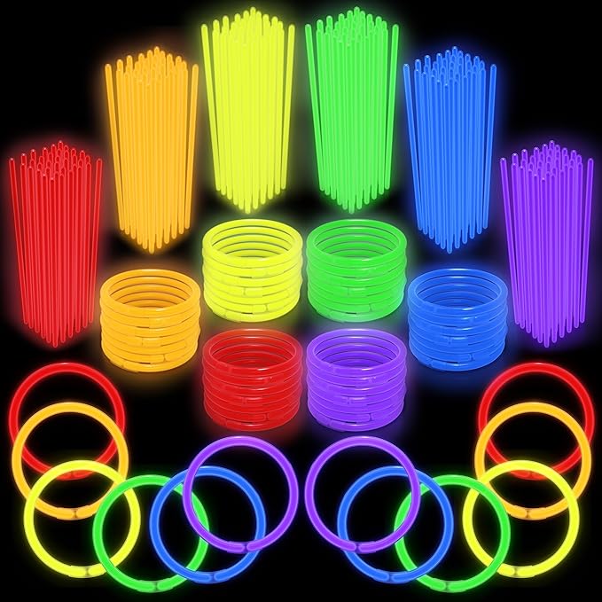 Play22 100pk Ultra Bright Glow Sticks Bulk Party Favors - 8" Premium Glow in the Dark Party Supplies, Neon, Easter, Halloween Party Decorations Glow Necklaces and Bracelets for Kids or Adults
