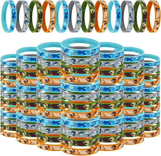 Inbagi 100 Pcs Camouflage Army Rubber Bracelets Camouflage 4 Styles Assorted Wristbands Camo Military Stretch Rubber Bracelets for Men Kids Women Army Party Gifts Birthday Party Decorations Supplies