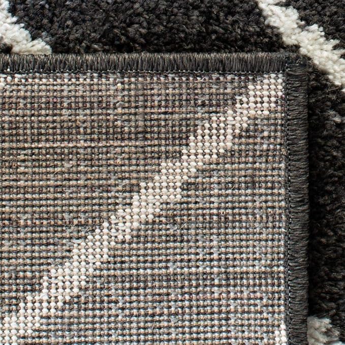 SAFAVIEH Adirondack Collection Runner Rug - 2'6" x 8', Brown & Ivory, Modern Geometric Design, Non-Shedding & Easy Care, Ideal for High Traffic Areas in Living Room, Bedroom (ADR241T)