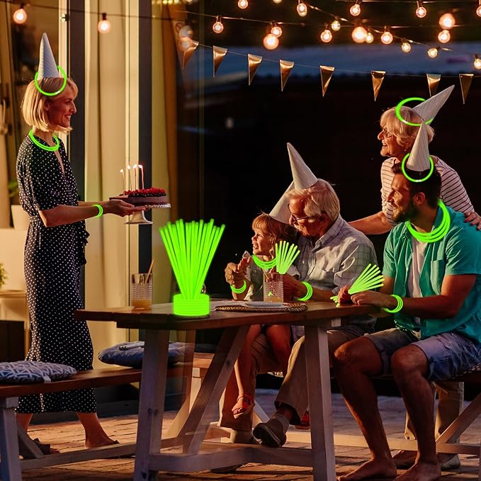 75 Glow Sticks Bracelets and Necklaces, 8'' Glowsticks Bulk Pack Bright Glow in the Dark Party Supplies for Kids (Green)